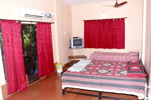Rajas Holiday Home, Shrivardhan 5